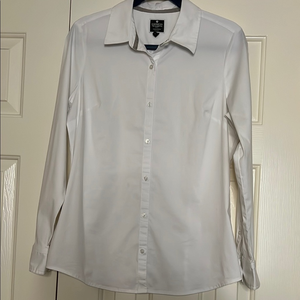 NWOT Express Women’s White Dress Shirt